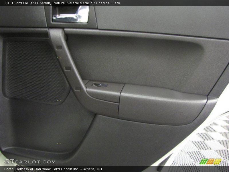 Natural Neutral Metallic / Charcoal Black 2011 Ford Focus SEL Sedan