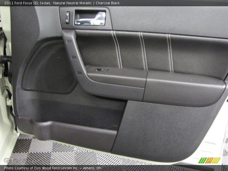 Natural Neutral Metallic / Charcoal Black 2011 Ford Focus SEL Sedan