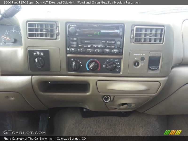 Woodland Green Metallic / Medium Parchment 2000 Ford F250 Super Duty XLT Extended Cab 4x4