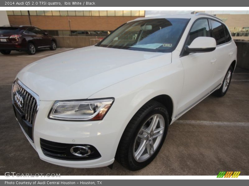 Ibis White / Black 2014 Audi Q5 2.0 TFSI quattro