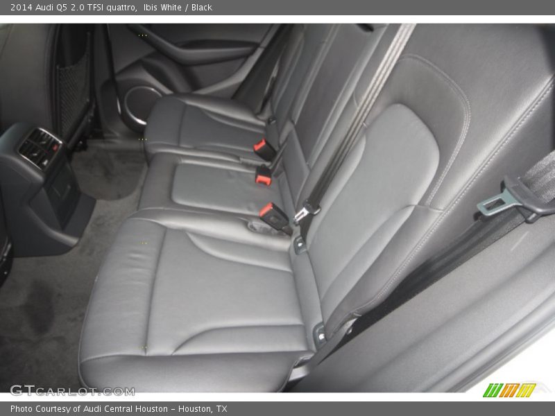 Ibis White / Black 2014 Audi Q5 2.0 TFSI quattro