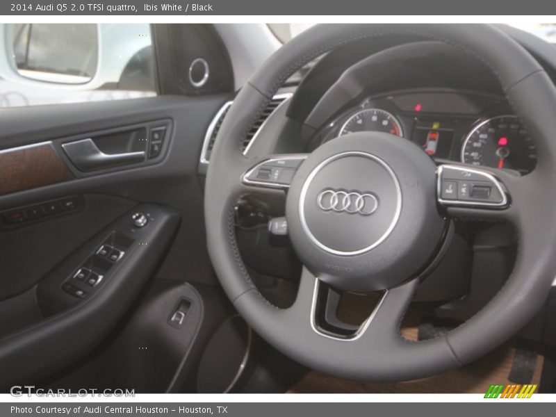 Ibis White / Black 2014 Audi Q5 2.0 TFSI quattro