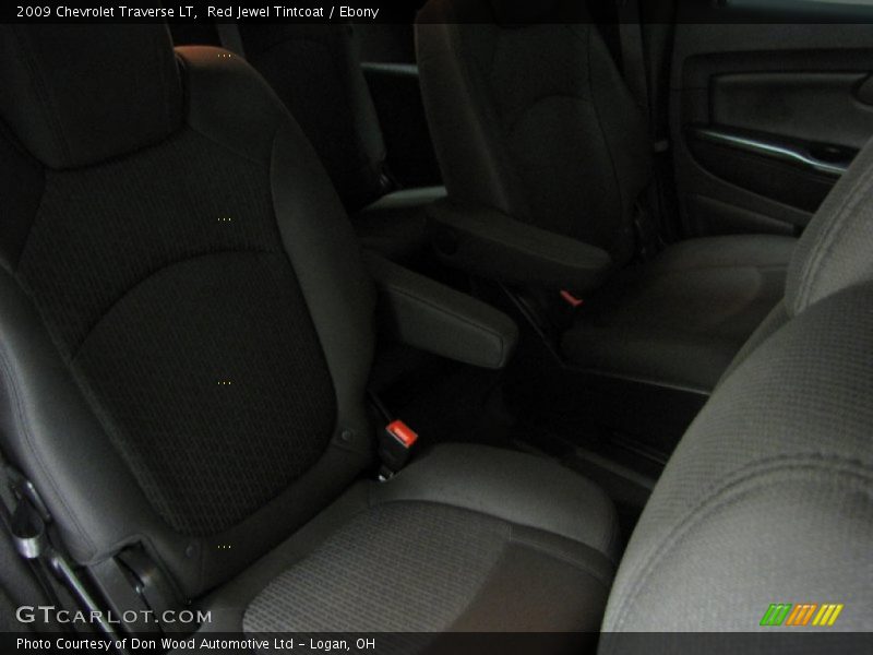 Red Jewel Tintcoat / Ebony 2009 Chevrolet Traverse LT