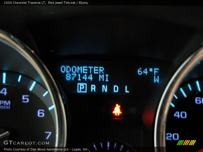 Red Jewel Tintcoat / Ebony 2009 Chevrolet Traverse LT