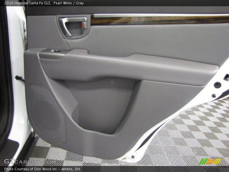 Pearl White / Gray 2010 Hyundai Santa Fe GLS