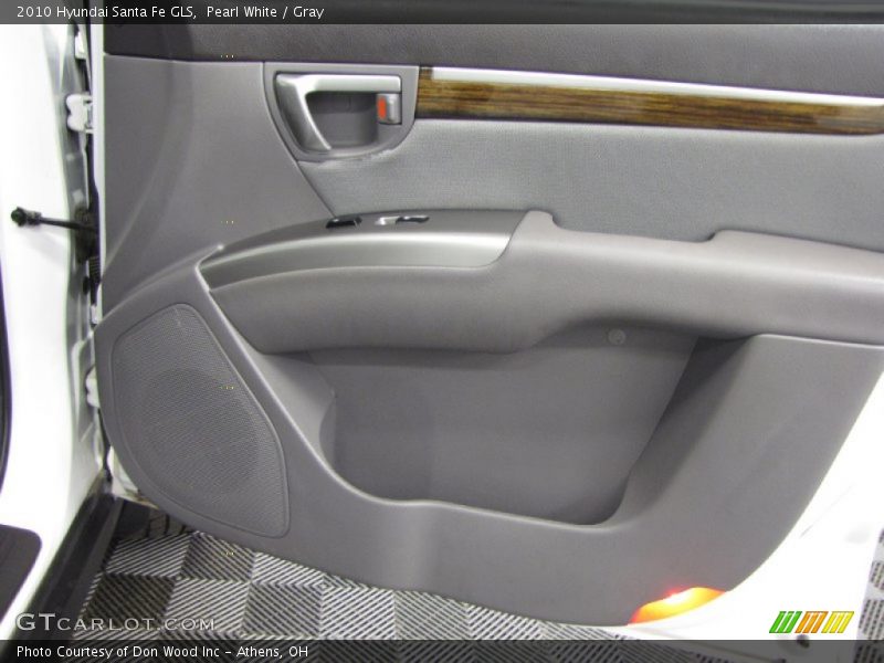 Pearl White / Gray 2010 Hyundai Santa Fe GLS