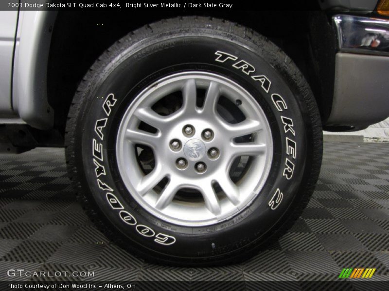 Bright Silver Metallic / Dark Slate Gray 2003 Dodge Dakota SLT Quad Cab 4x4