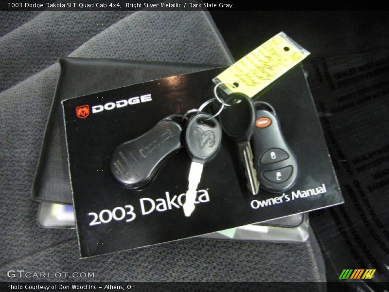 Bright Silver Metallic / Dark Slate Gray 2003 Dodge Dakota SLT Quad Cab 4x4