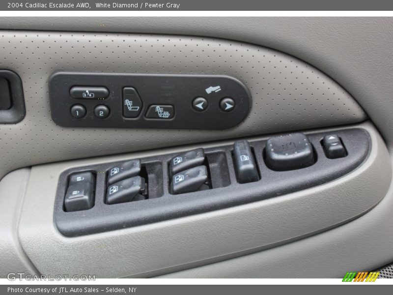 Controls of 2004 Escalade AWD
