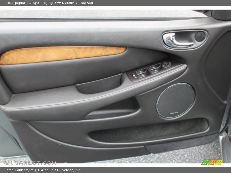 Door Panel of 2004 X-Type 3.0