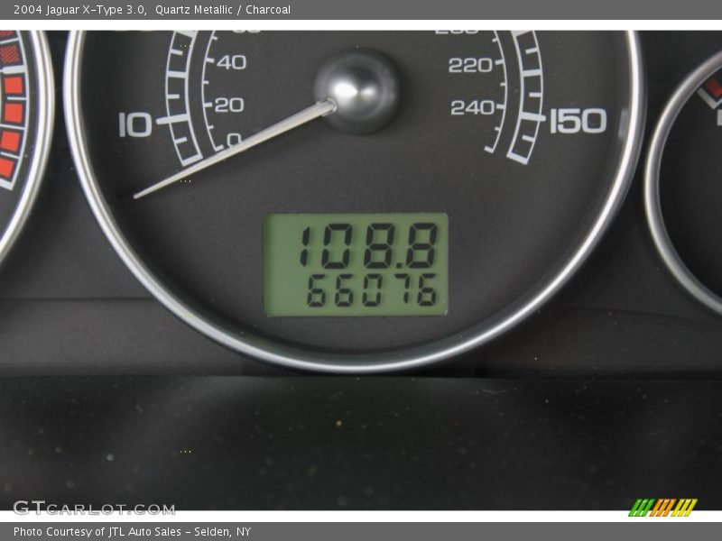 Quartz Metallic / Charcoal 2004 Jaguar X-Type 3.0