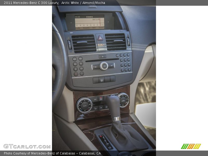 Arctic White / Almond/Mocha 2011 Mercedes-Benz C 300 Luxury