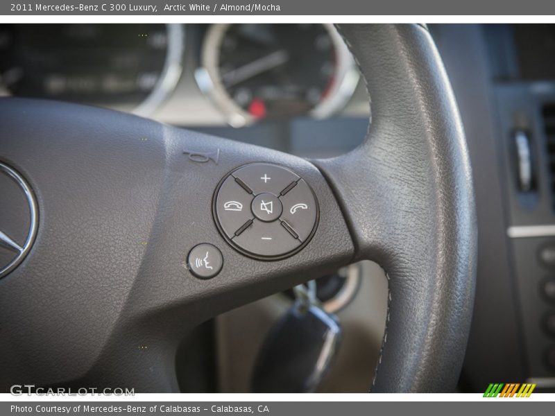 Arctic White / Almond/Mocha 2011 Mercedes-Benz C 300 Luxury