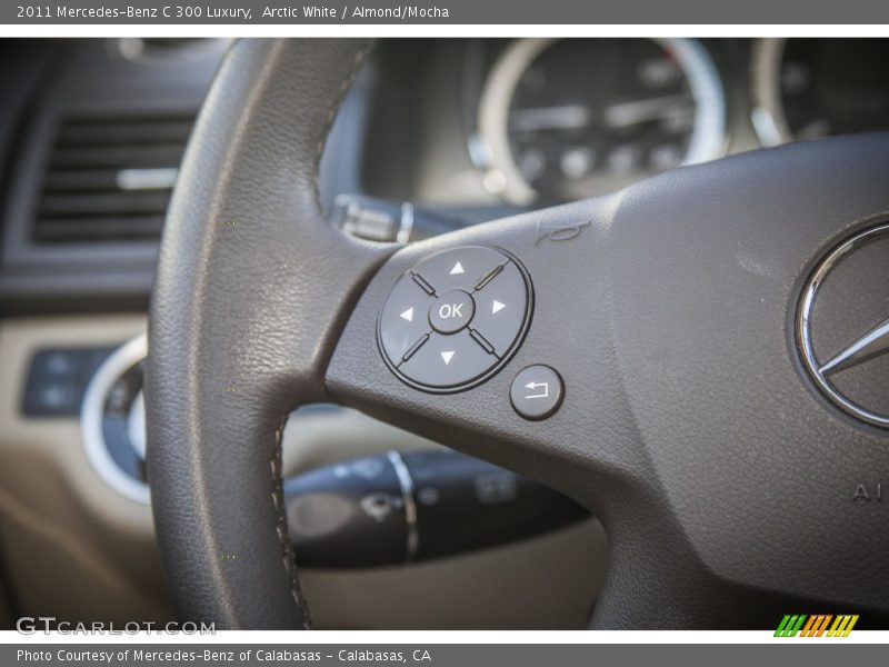 Arctic White / Almond/Mocha 2011 Mercedes-Benz C 300 Luxury