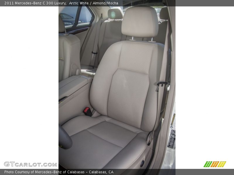 Arctic White / Almond/Mocha 2011 Mercedes-Benz C 300 Luxury