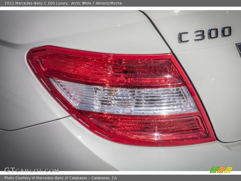 Arctic White / Almond/Mocha 2011 Mercedes-Benz C 300 Luxury