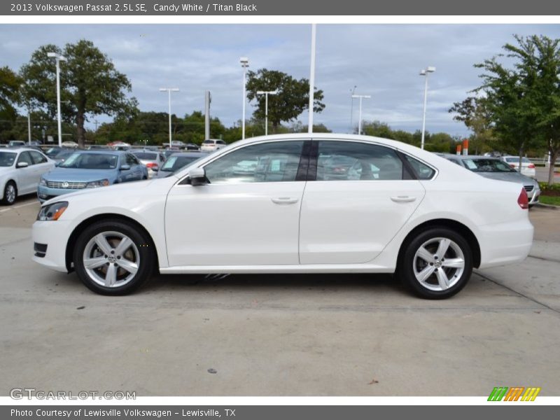 Candy White / Titan Black 2013 Volkswagen Passat 2.5L SE