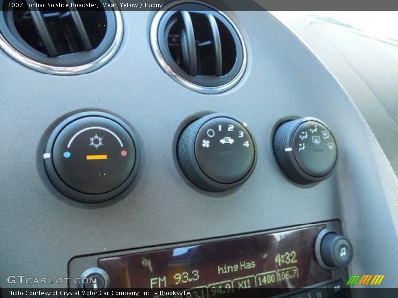 Mean Yellow / Ebony 2007 Pontiac Solstice Roadster