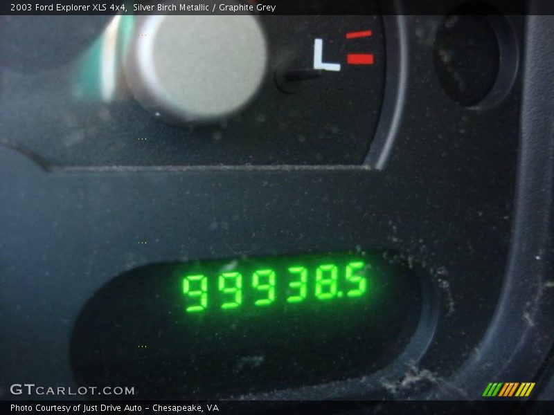 Silver Birch Metallic / Graphite Grey 2003 Ford Explorer XLS 4x4