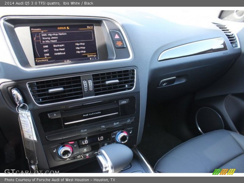 Ibis White / Black 2014 Audi Q5 3.0 TFSI quattro