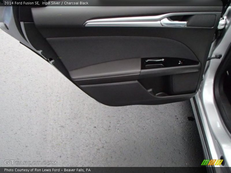 Ingot Silver / Charcoal Black 2014 Ford Fusion SE