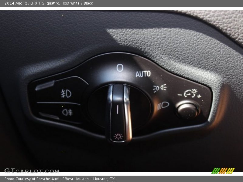 Ibis White / Black 2014 Audi Q5 3.0 TFSI quattro