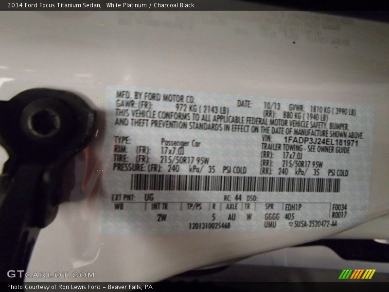 White Platinum / Charcoal Black 2014 Ford Focus Titanium Sedan