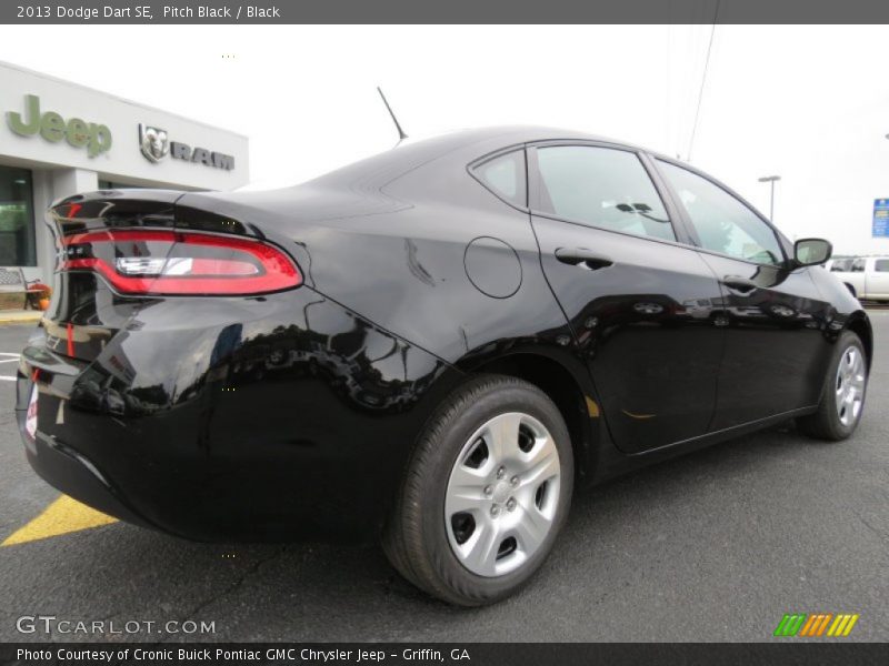 Pitch Black / Black 2013 Dodge Dart SE