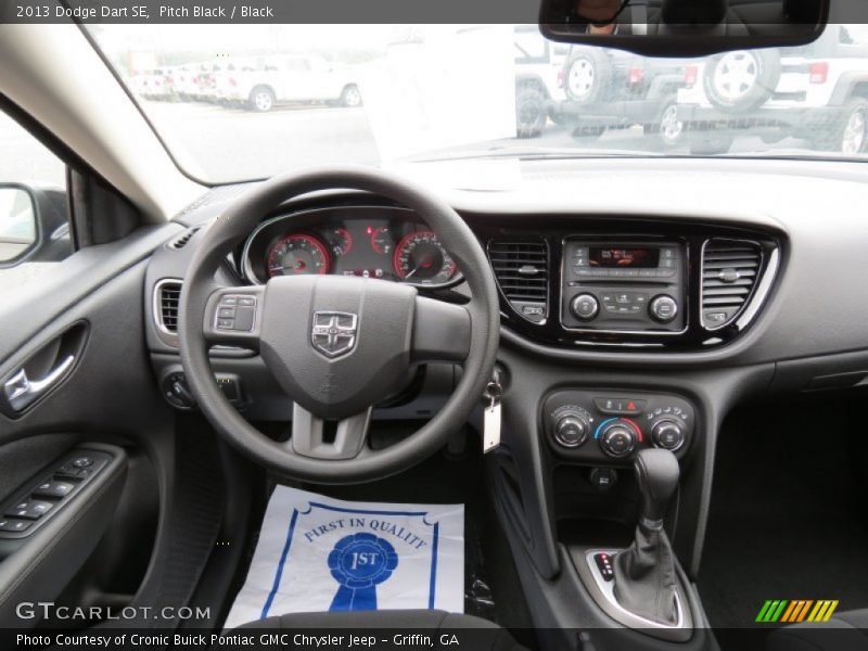 Pitch Black / Black 2013 Dodge Dart SE