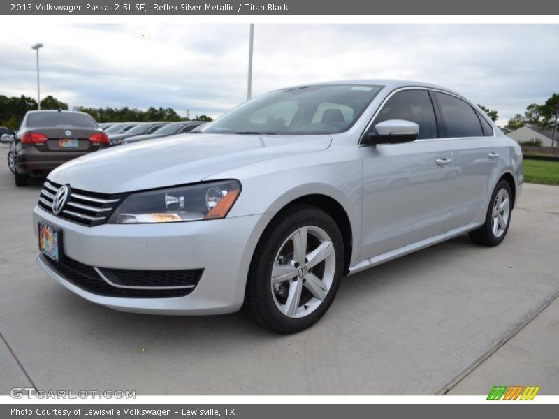 Reflex Silver Metallic / Titan Black 2013 Volkswagen Passat 2.5L SE