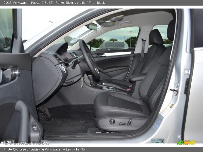 Reflex Silver Metallic / Titan Black 2013 Volkswagen Passat 2.5L SE