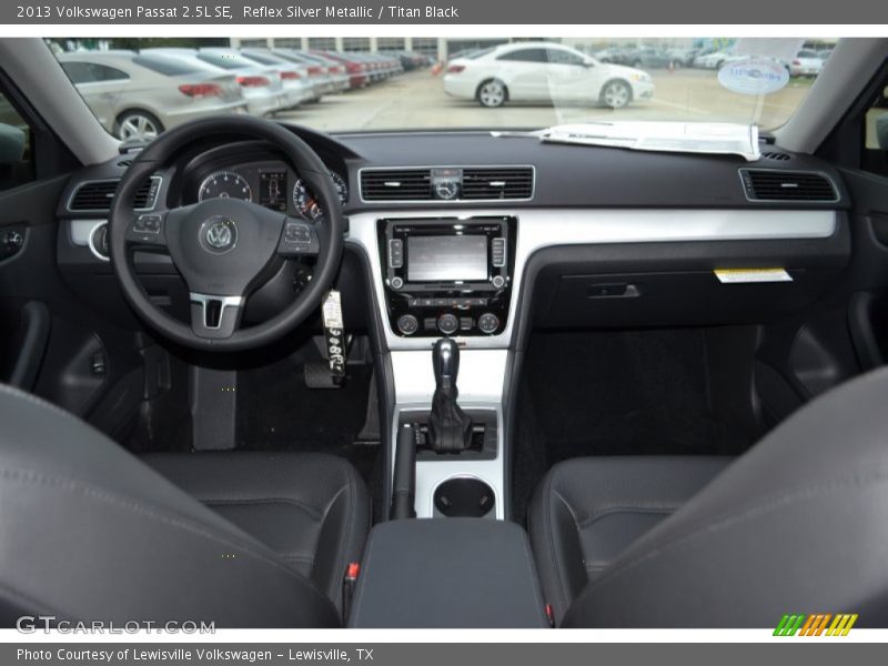 Reflex Silver Metallic / Titan Black 2013 Volkswagen Passat 2.5L SE