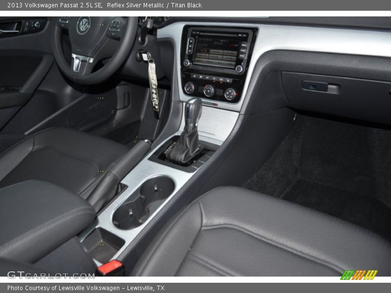 Reflex Silver Metallic / Titan Black 2013 Volkswagen Passat 2.5L SE