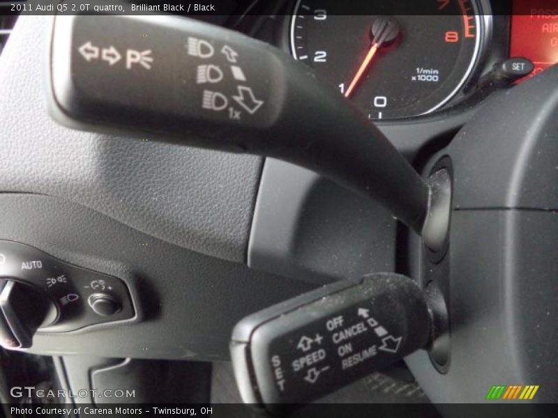Brilliant Black / Black 2011 Audi Q5 2.0T quattro
