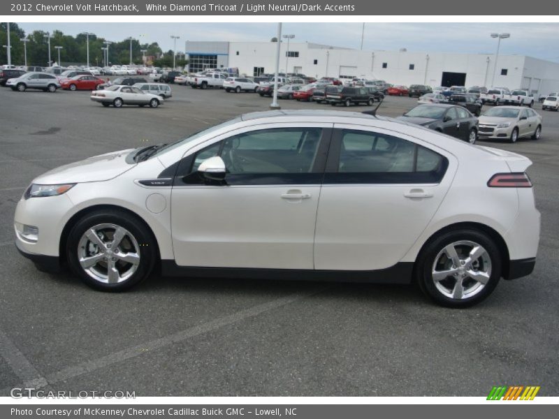 White Diamond Tricoat / Light Neutral/Dark Accents 2012 Chevrolet Volt Hatchback