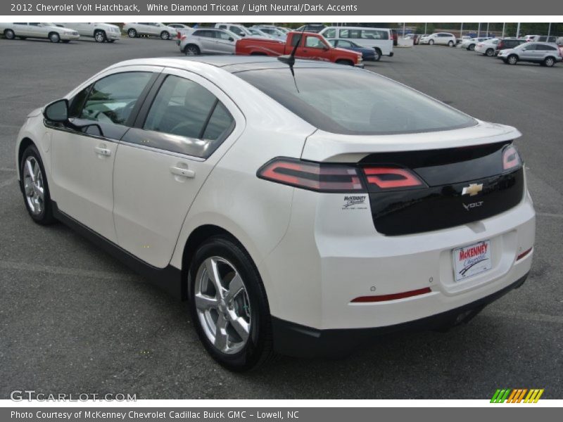 White Diamond Tricoat / Light Neutral/Dark Accents 2012 Chevrolet Volt Hatchback