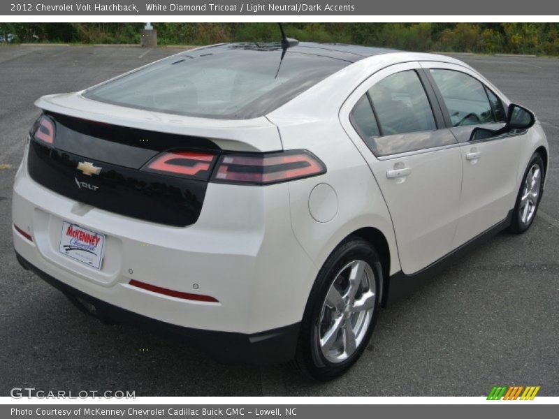 White Diamond Tricoat / Light Neutral/Dark Accents 2012 Chevrolet Volt Hatchback