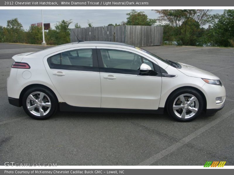 White Diamond Tricoat / Light Neutral/Dark Accents 2012 Chevrolet Volt Hatchback
