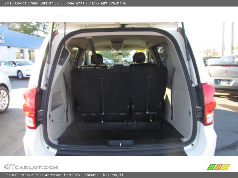 Stone White / Black/Light Graystone 2013 Dodge Grand Caravan SXT