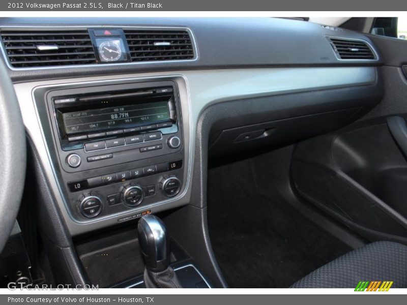 Black / Titan Black 2012 Volkswagen Passat 2.5L S