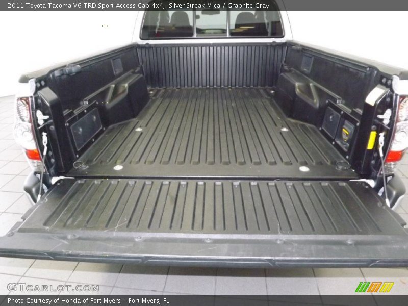 Silver Streak Mica / Graphite Gray 2011 Toyota Tacoma V6 TRD Sport Access Cab 4x4