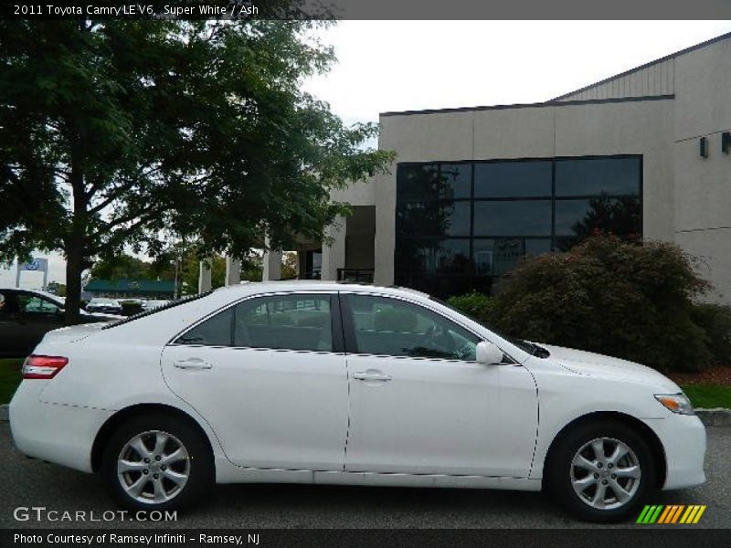 Super White / Ash 2011 Toyota Camry LE V6