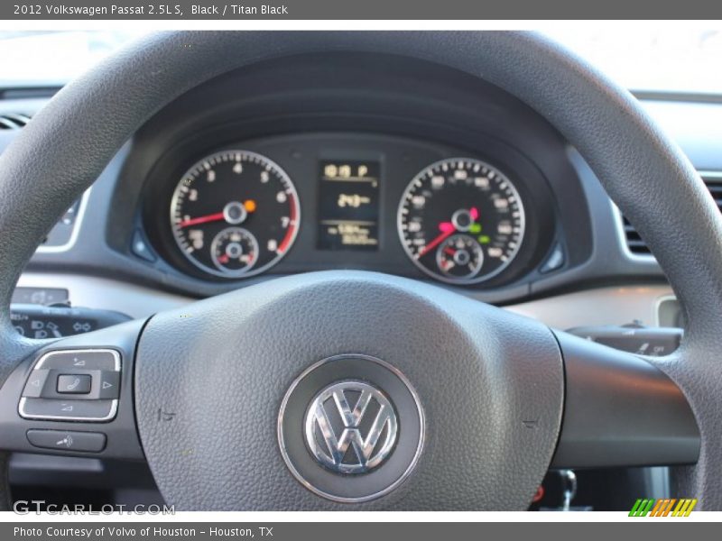 Black / Titan Black 2012 Volkswagen Passat 2.5L S