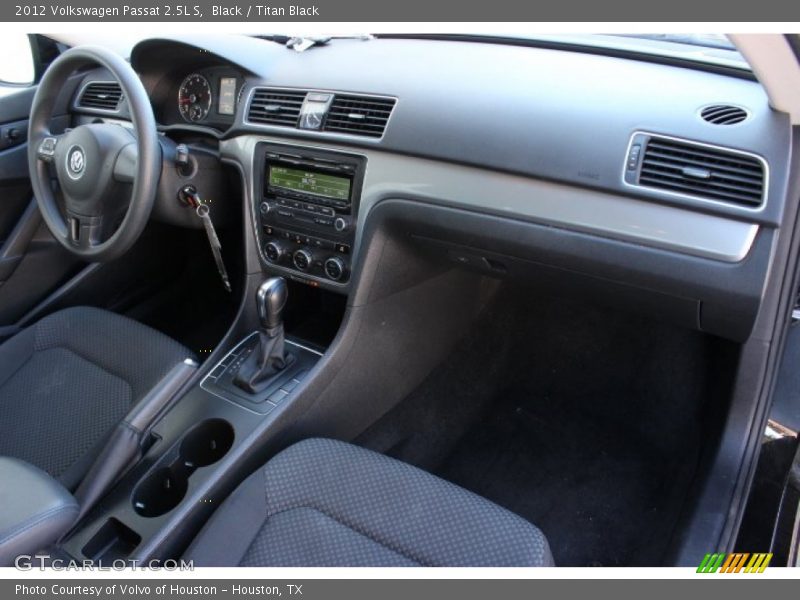 Black / Titan Black 2012 Volkswagen Passat 2.5L S