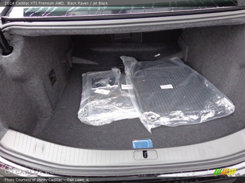  2014 XTS Premium AWD Trunk