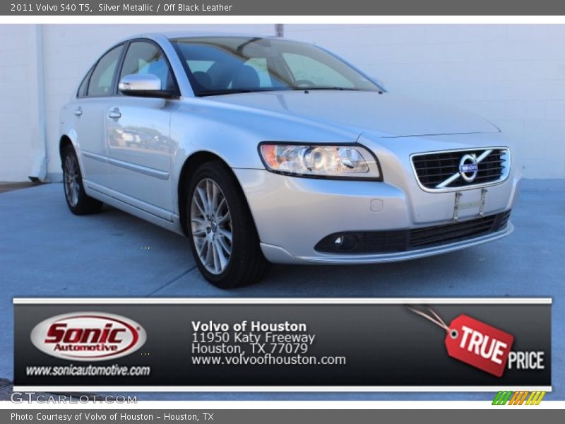 Silver Metallic / Off Black Leather 2011 Volvo S40 T5
