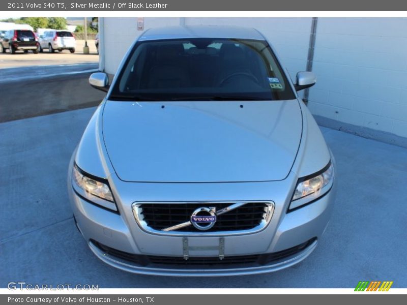 Silver Metallic / Off Black Leather 2011 Volvo S40 T5