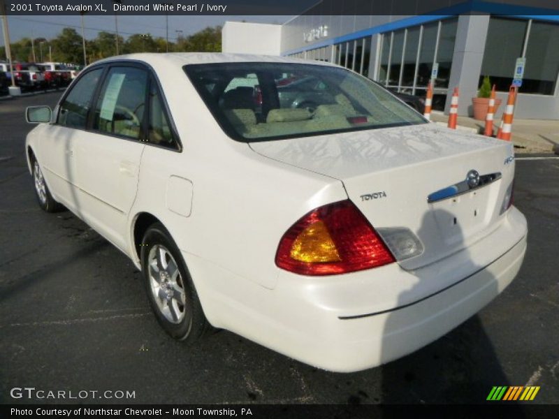 Diamond White Pearl / Ivory 2001 Toyota Avalon XL