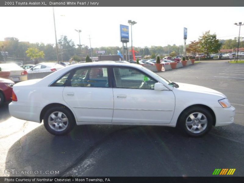 Diamond White Pearl / Ivory 2001 Toyota Avalon XL