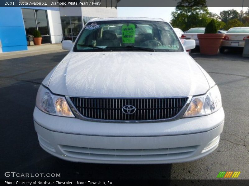 Diamond White Pearl / Ivory 2001 Toyota Avalon XL